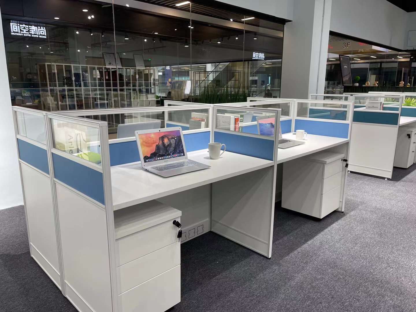 屏风办公桌：维沃屏风工作位